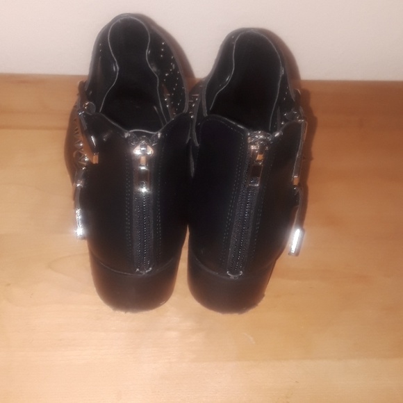 Black leather booties - Picture 3 of 3